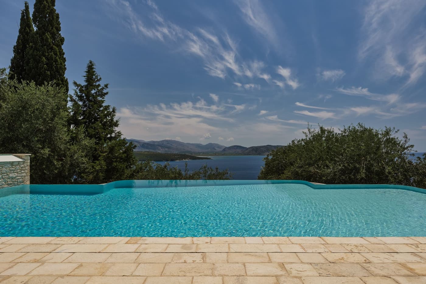 Villa Eremia — luxury villa photo 2