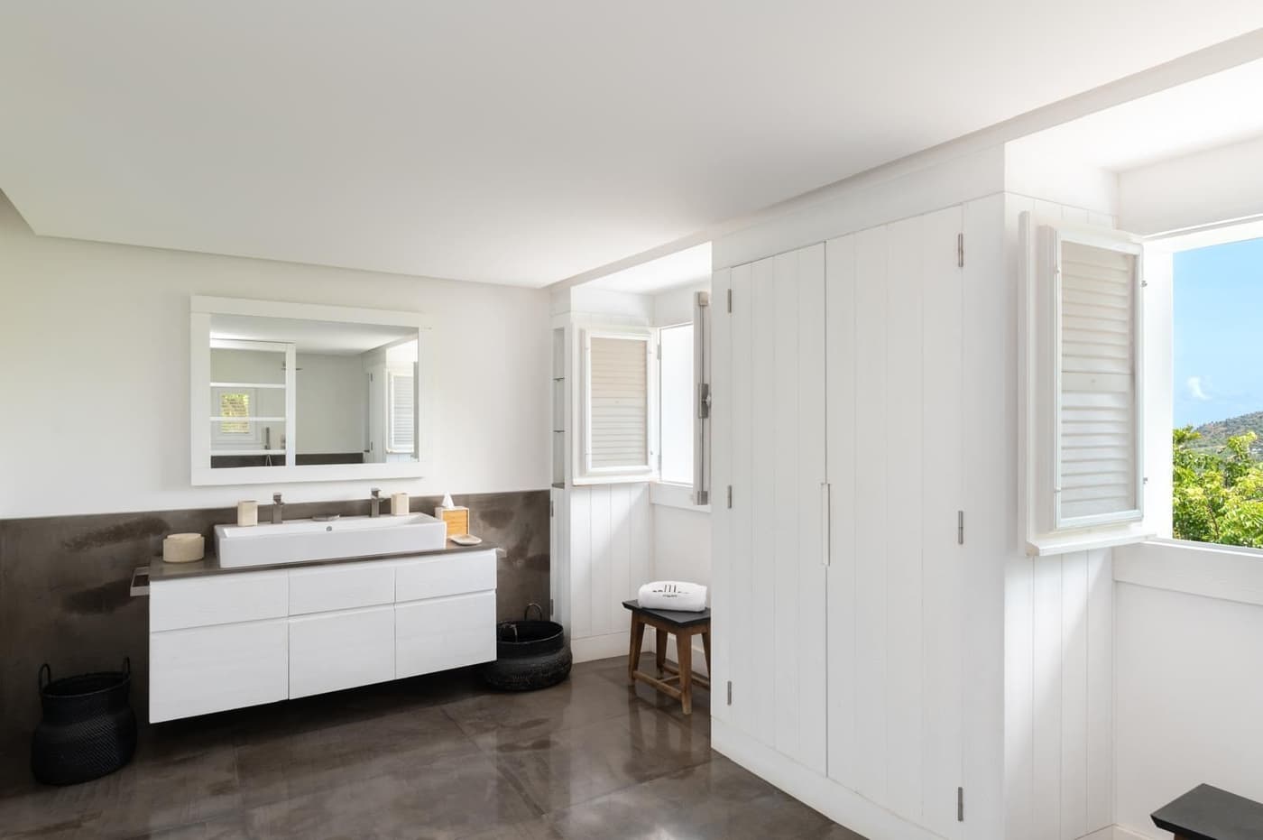 Villa Le Manoir de Lurin — luxury villa photo 1