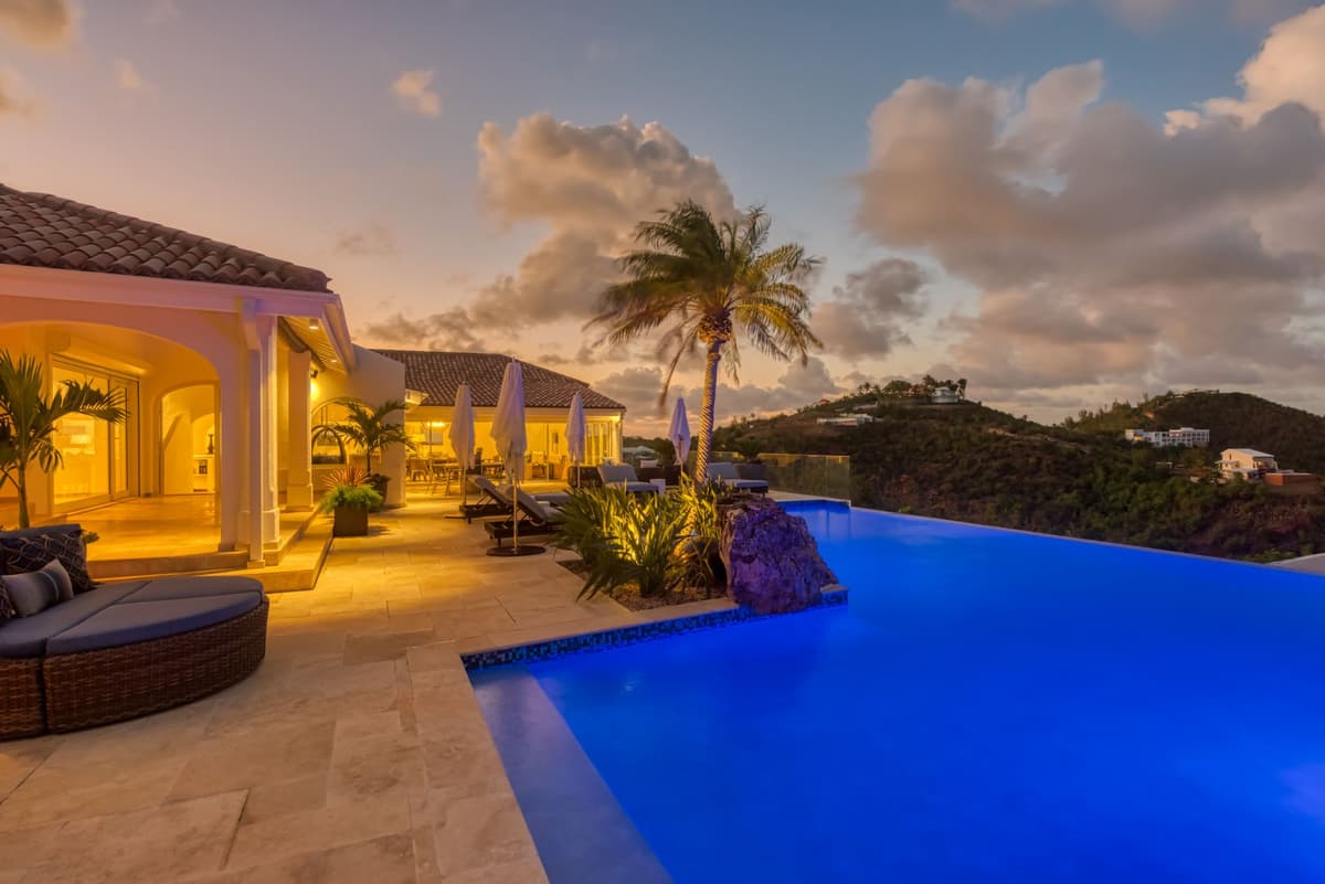 Villa Le Rocher St Martin — luxury villa photo 39