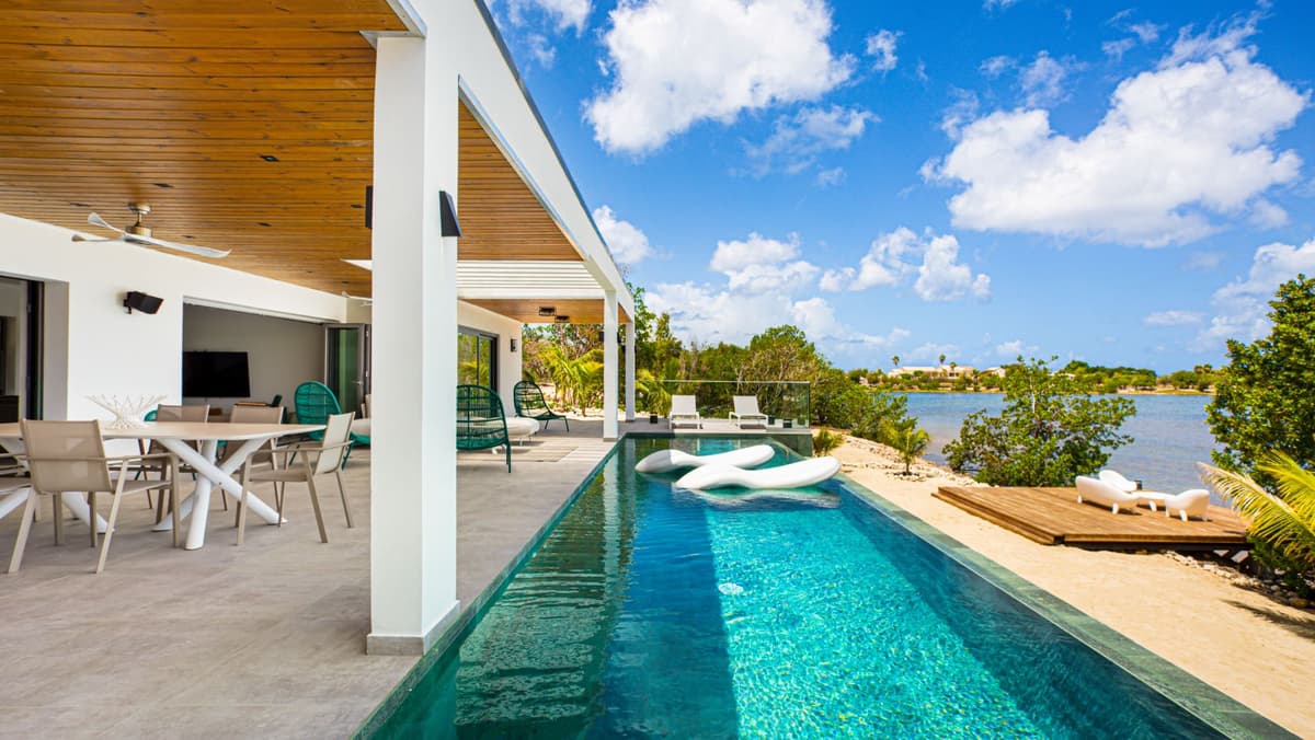 Villa Enjoy — luxury villa photo 1