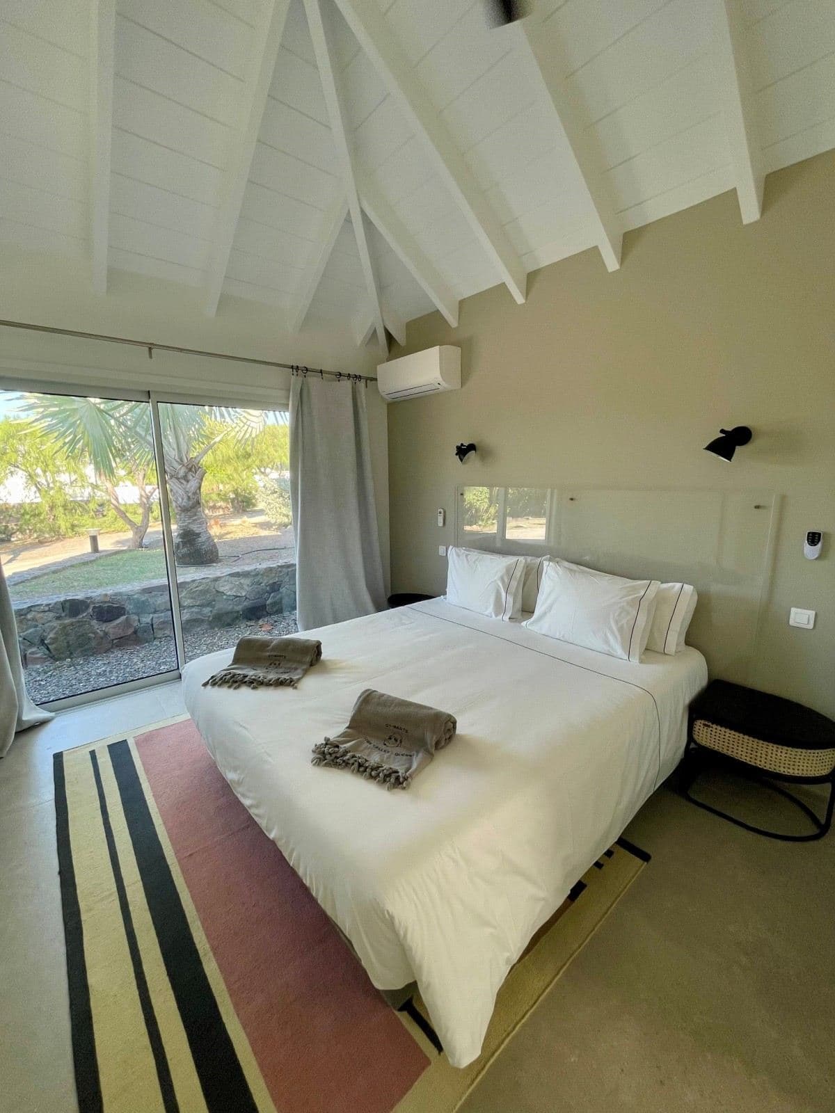 Villa Lagon Bleu — luxury villa photo 33
