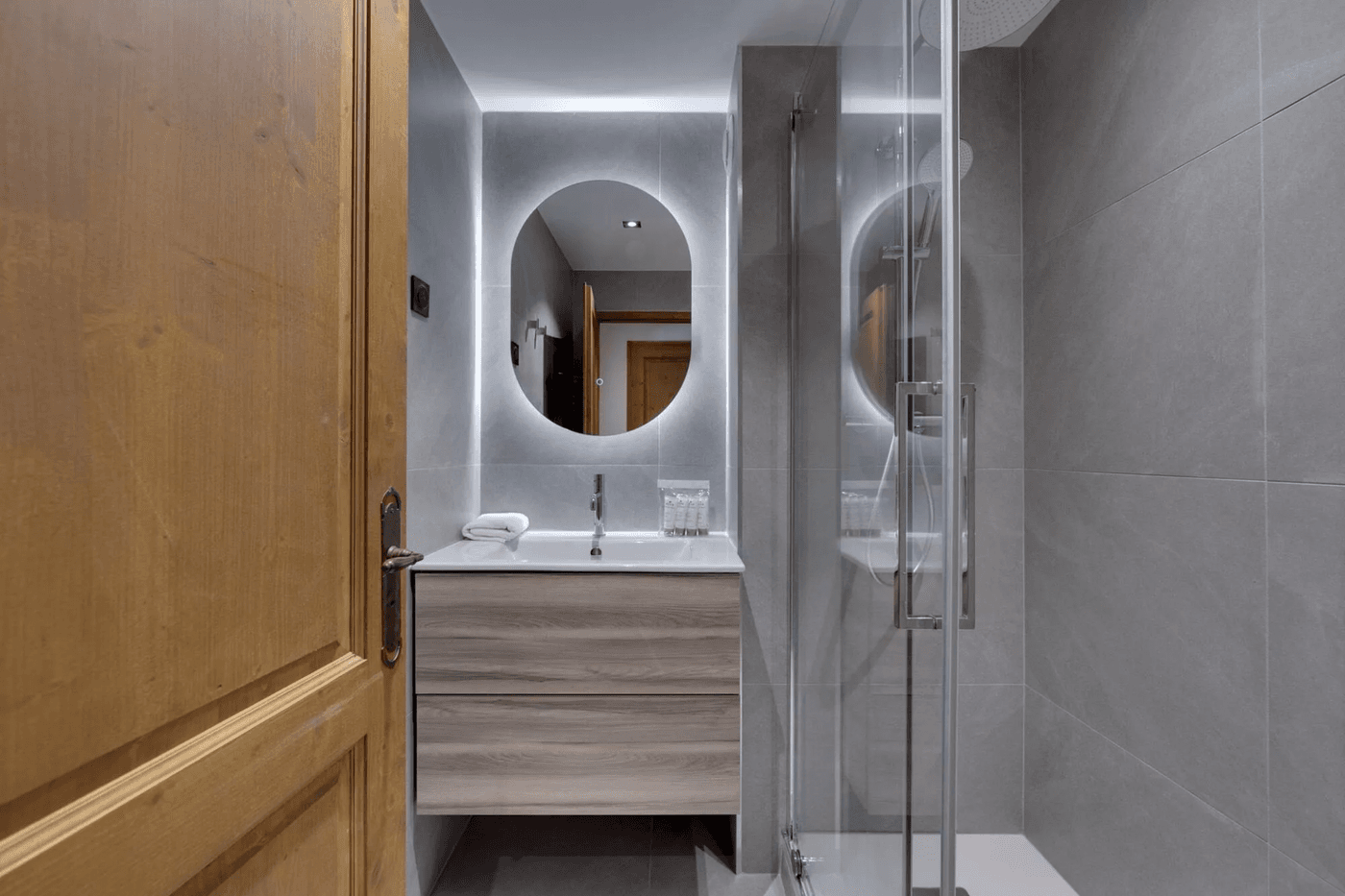 Apartment Prince des Cimes 6025 — luxury villa photo 2