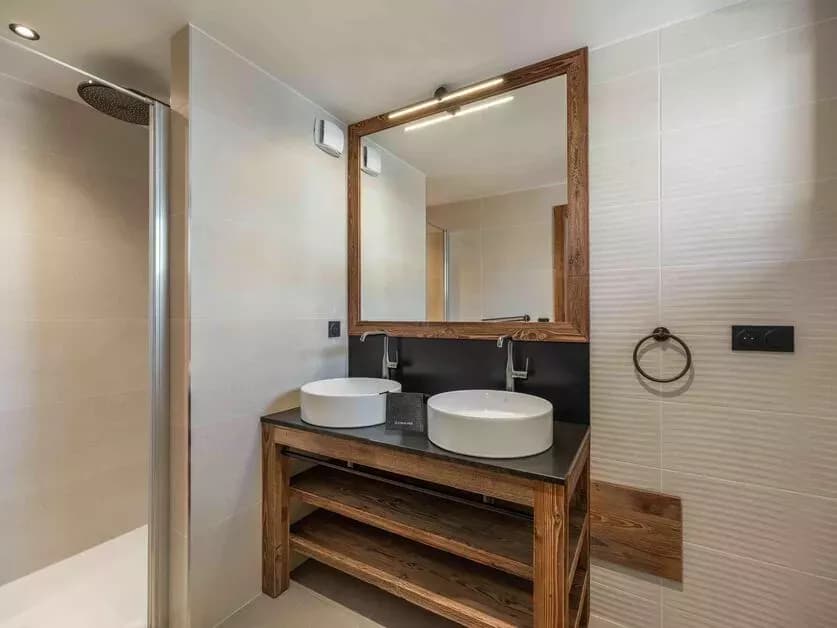 Chalet Elgie — luxury villa photo 35