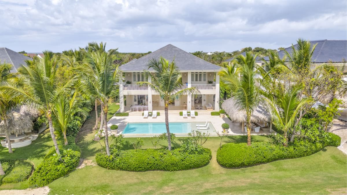 Villa 3 Palmeras — luxury villa photo 1