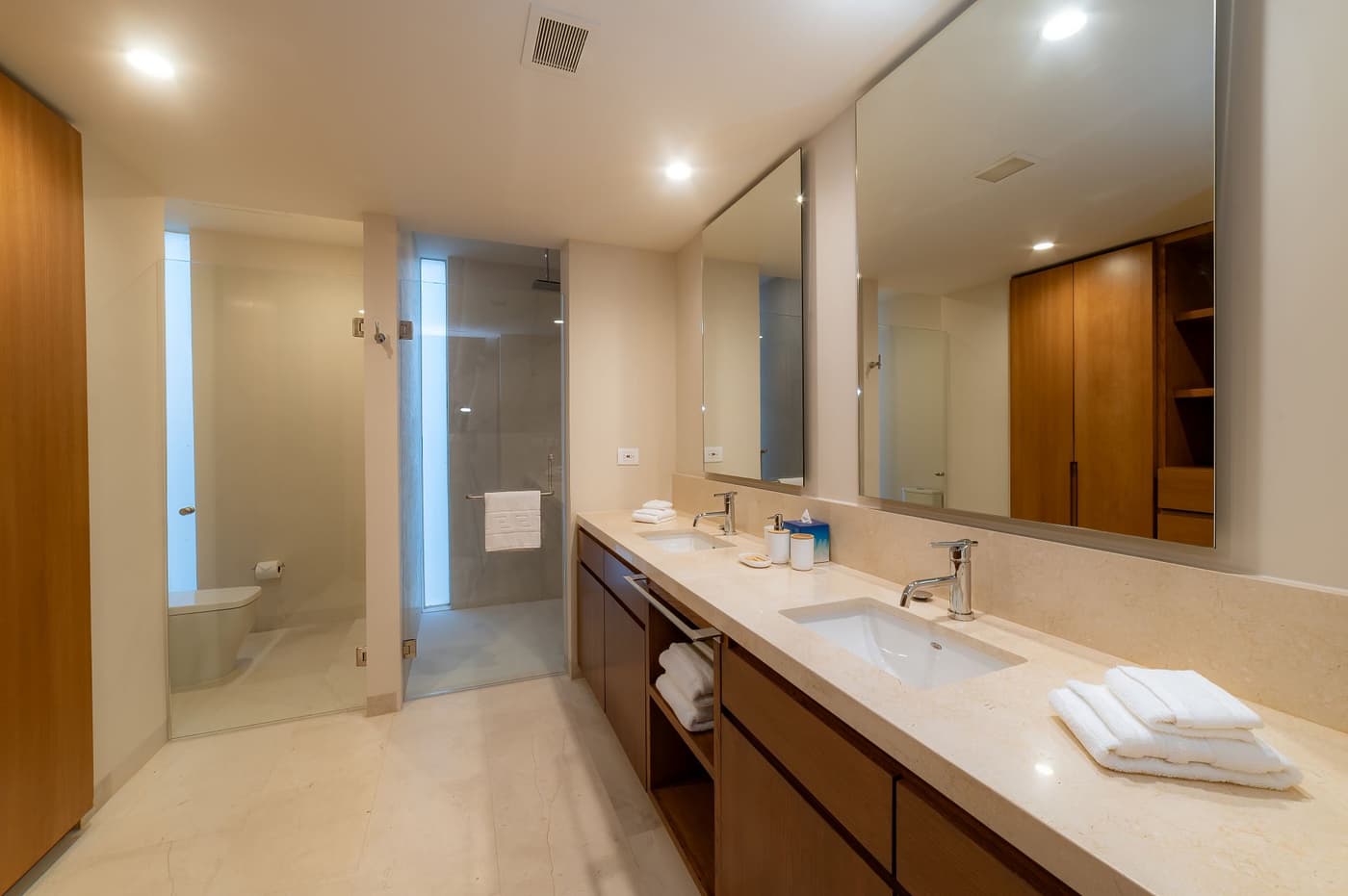 Villa Surf Residences 312 — luxury villa photo 1