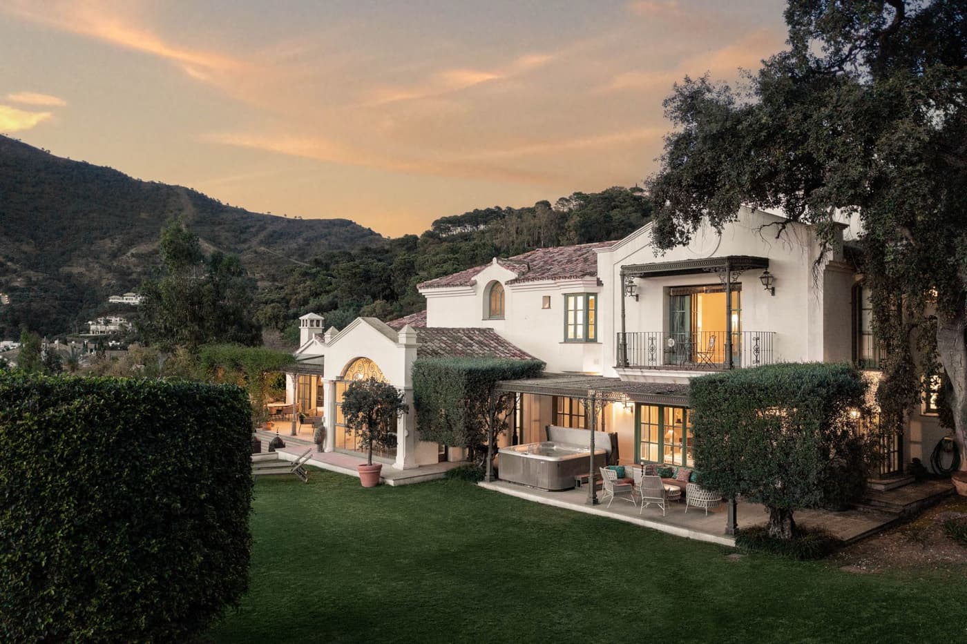 Villa Breeze Spain — luxury villa photo 1