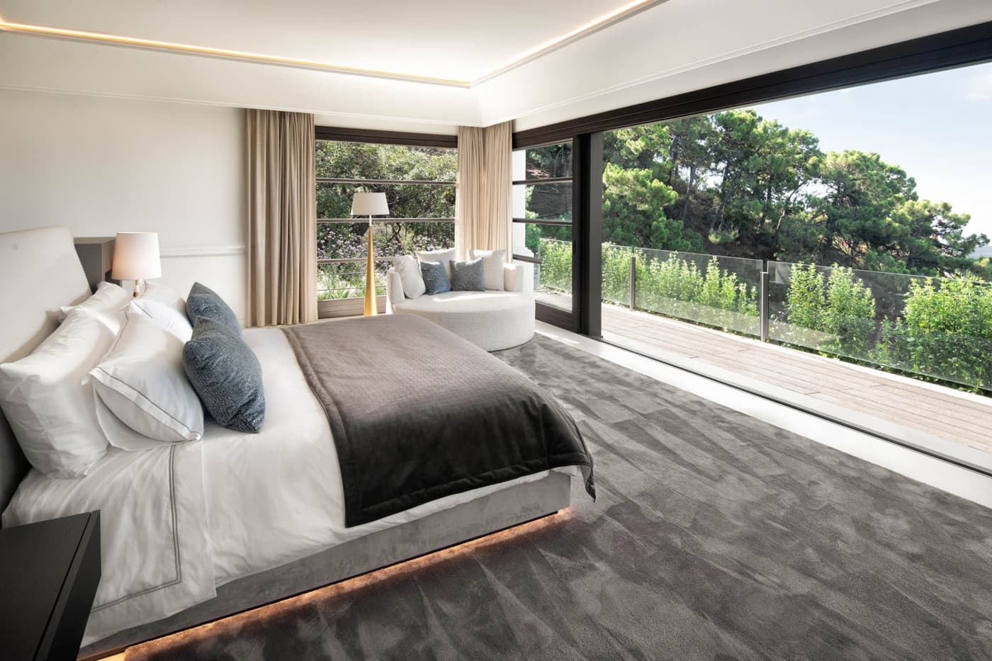 Villa Magda — luxury villa photo 1