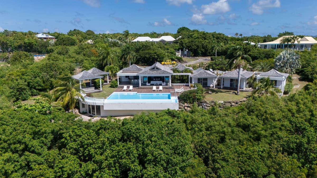 Villa No Limit — luxury villa photo 1