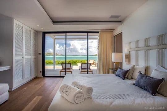 Aquablue Estate — luxury villa photo 2
