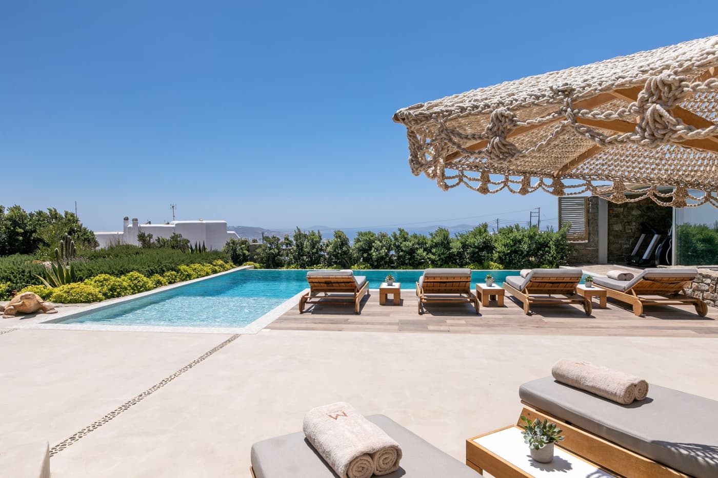 M4 Mykonos Villa — luxury villa photo 3