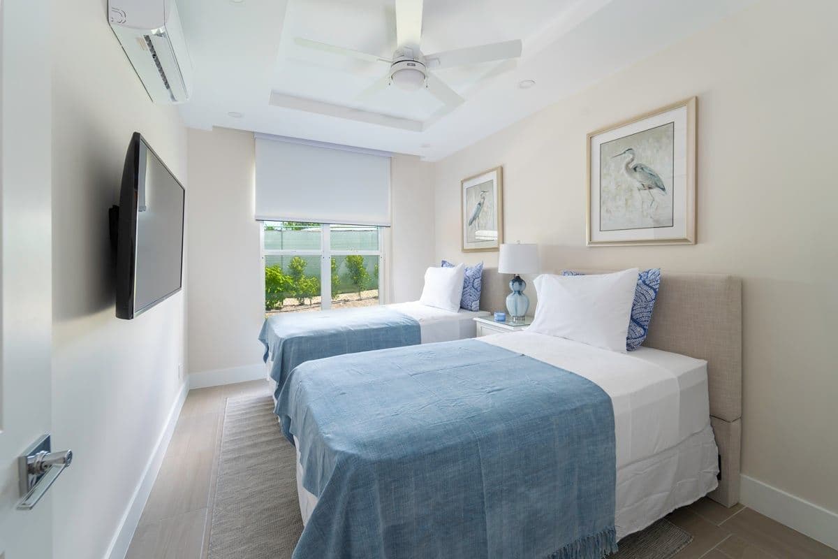Coral Beach 107 — luxury villa photo 3