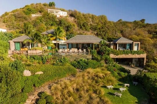 Issayah Estate — luxury villa photo 3