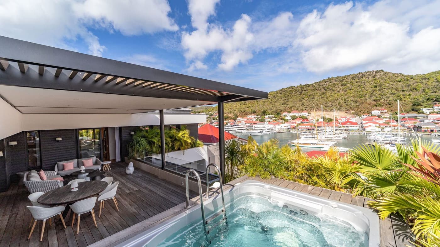 Villa Mardix Light — luxury villa photo 1