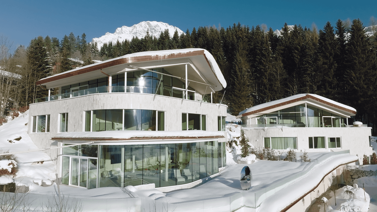 Julisam Estate — luxury villa photo 1
