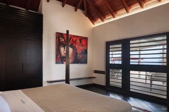 Swan Estate — luxury villa photo 2