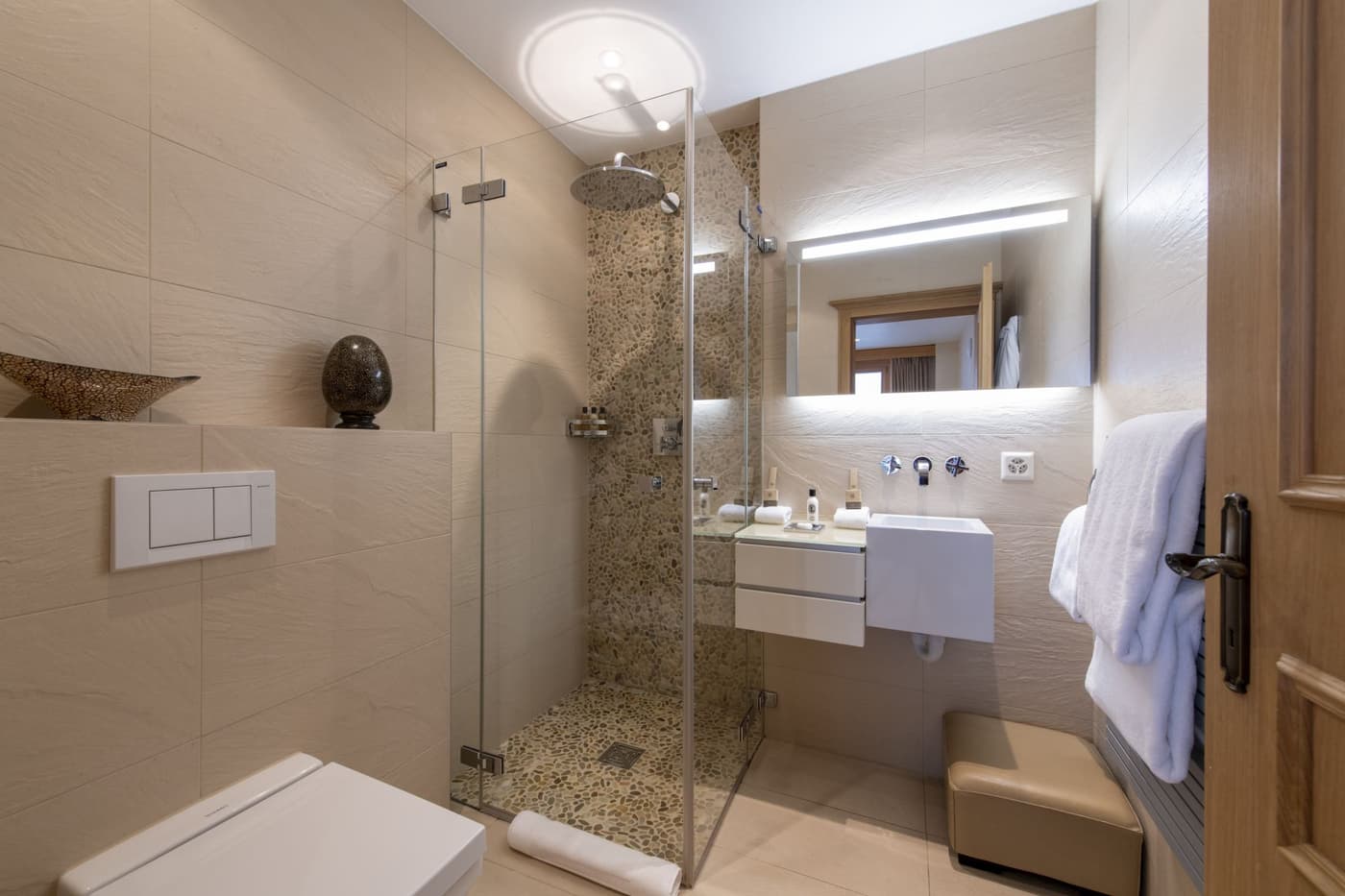 Chalet Grace — luxury villa photo 38