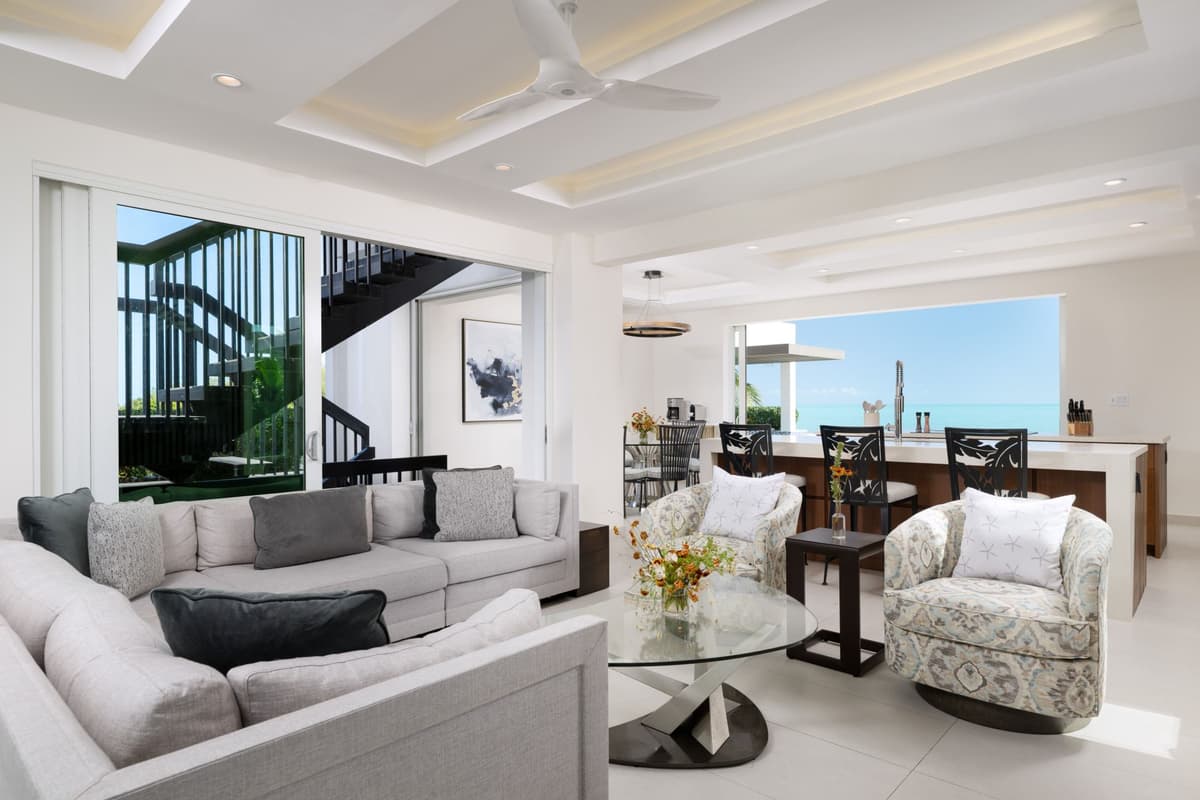 Villa Goldfinger — luxury villa photo 1
