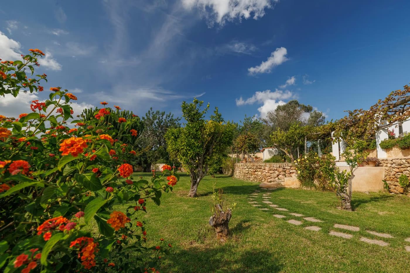 Villa Can Flor d’Ametller — luxury villa photo 39