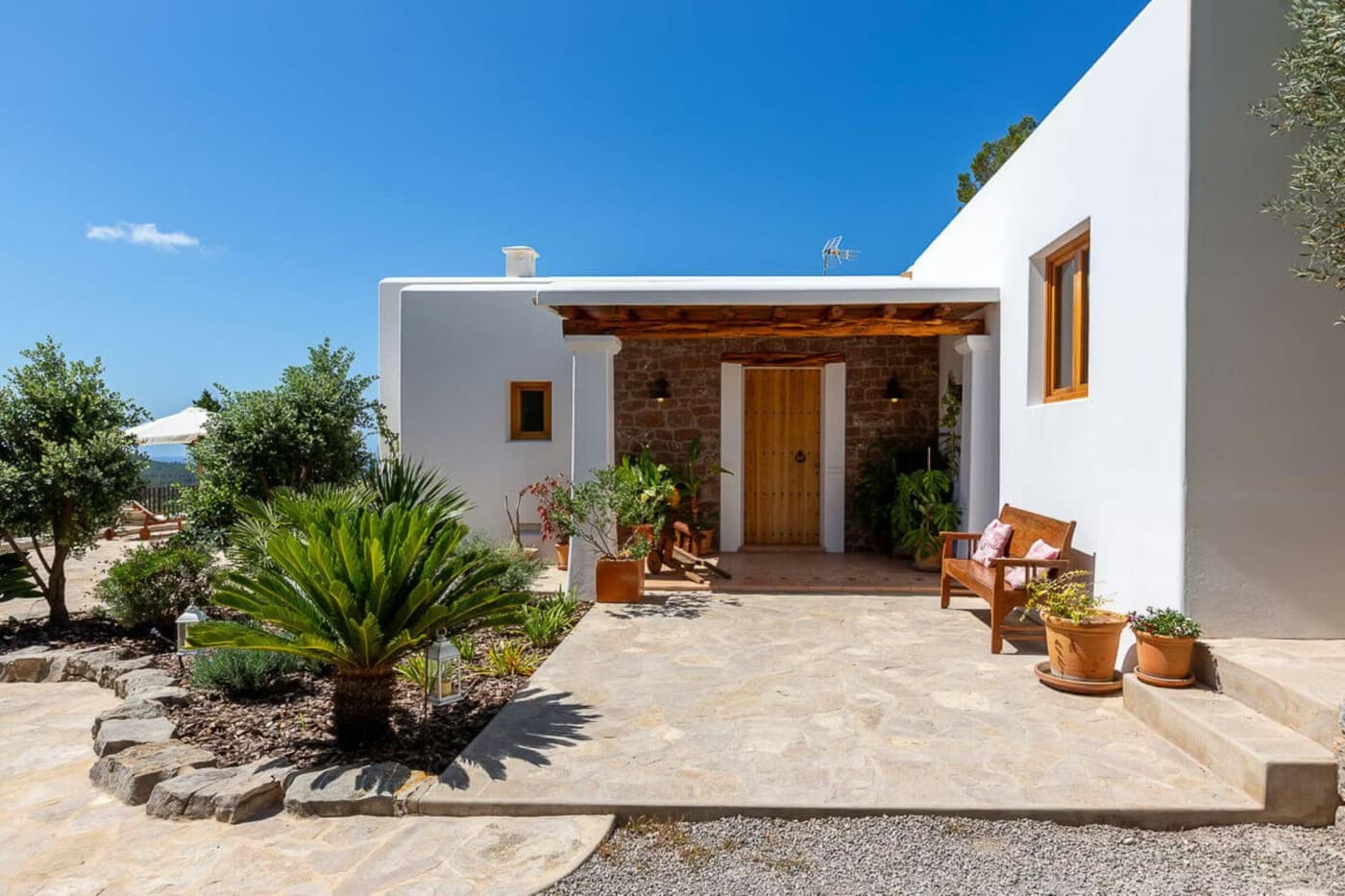 Villa Juniper Hill — luxury villa photo 32
