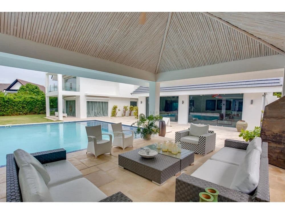 Villa Jardines 8 — luxury villa photo 2