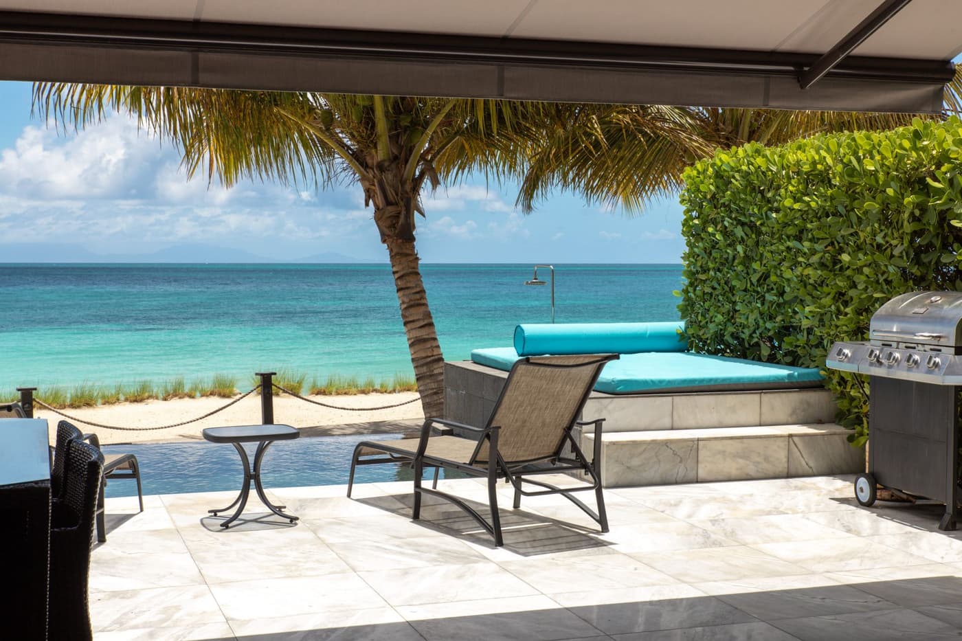 Villa Beachcomber — luxury villa photo 2