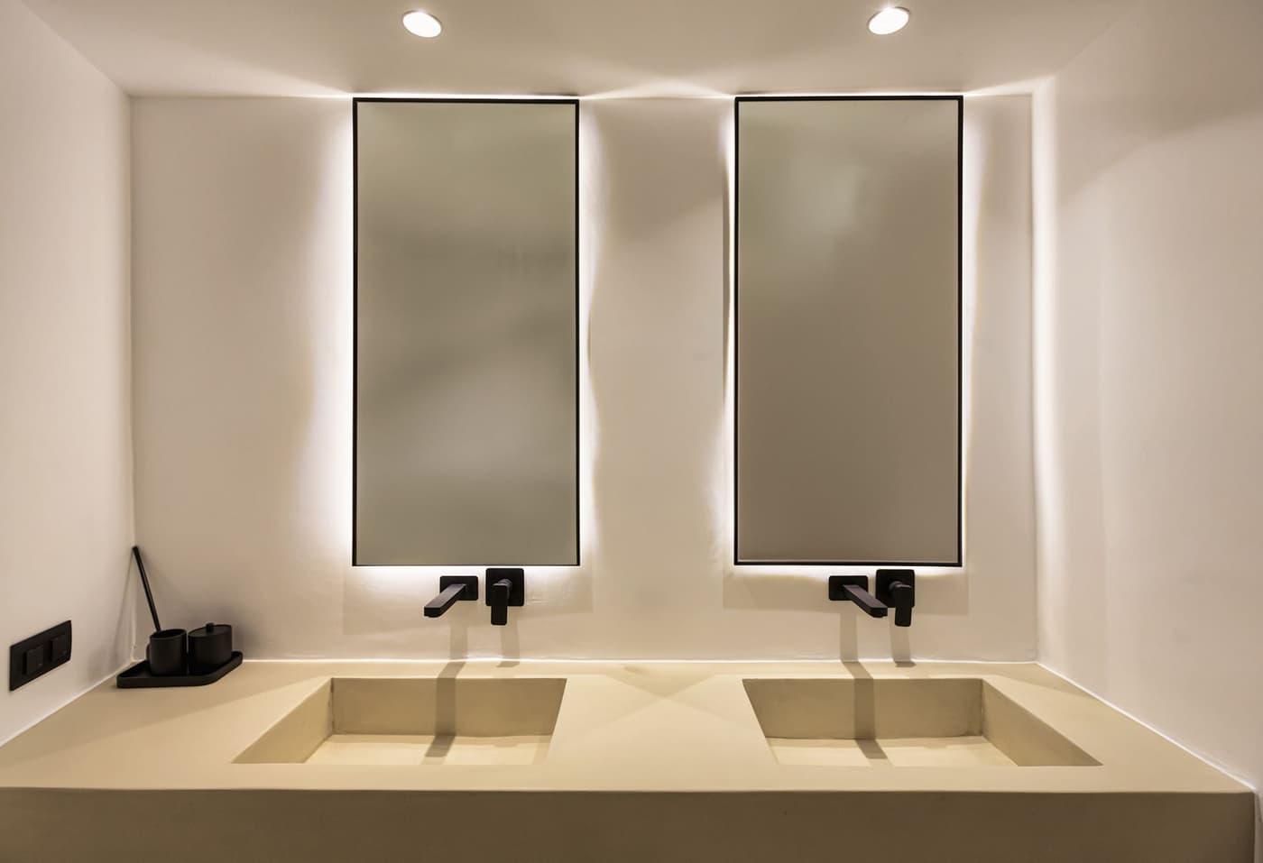 Villa Skylines Estate III — luxury villa photo 27