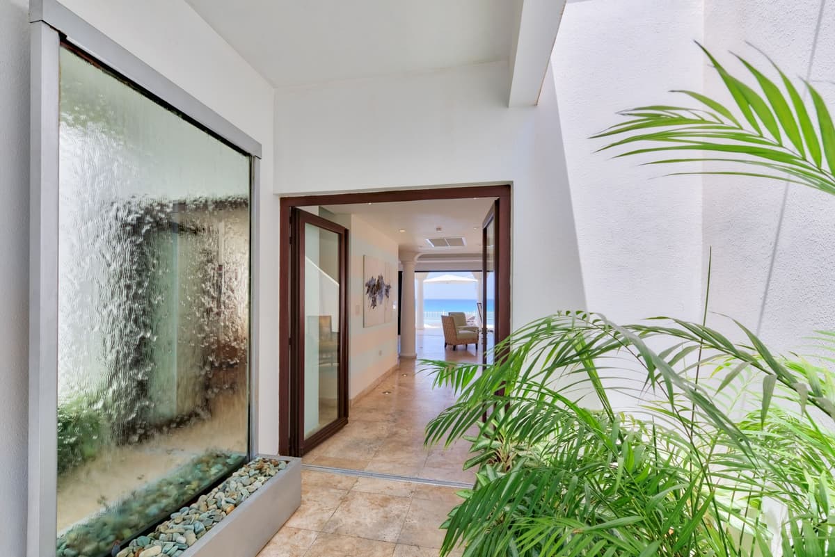 Villa Bahari — luxury villa photo 2