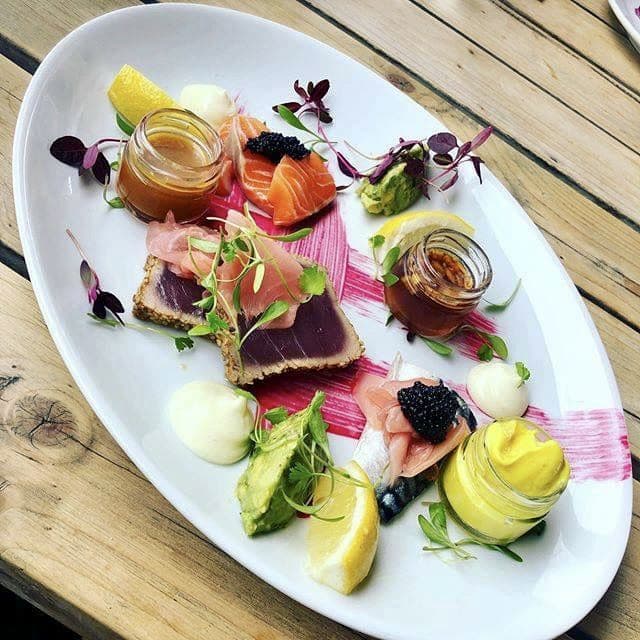 Mixed sushi plate