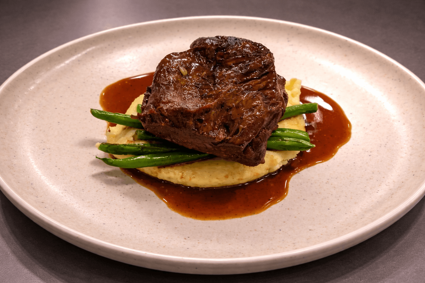 Tenderloin Steak with Creamy Mashed Potatoes, Green Beans and Red Wine Jus