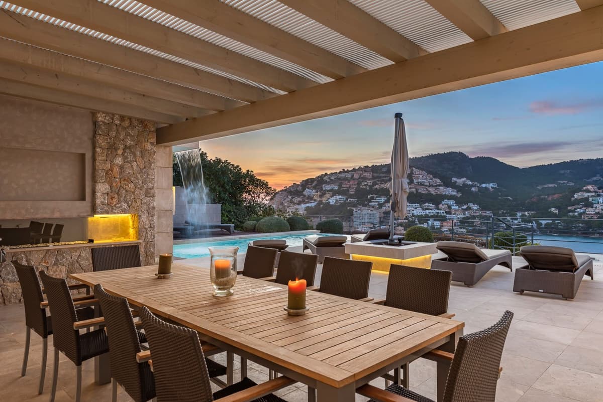 Villa Marisombra — luxury villa photo 2