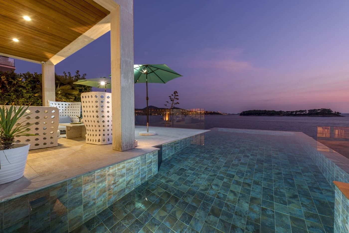 Villa Lux Life — luxury villa photo 76