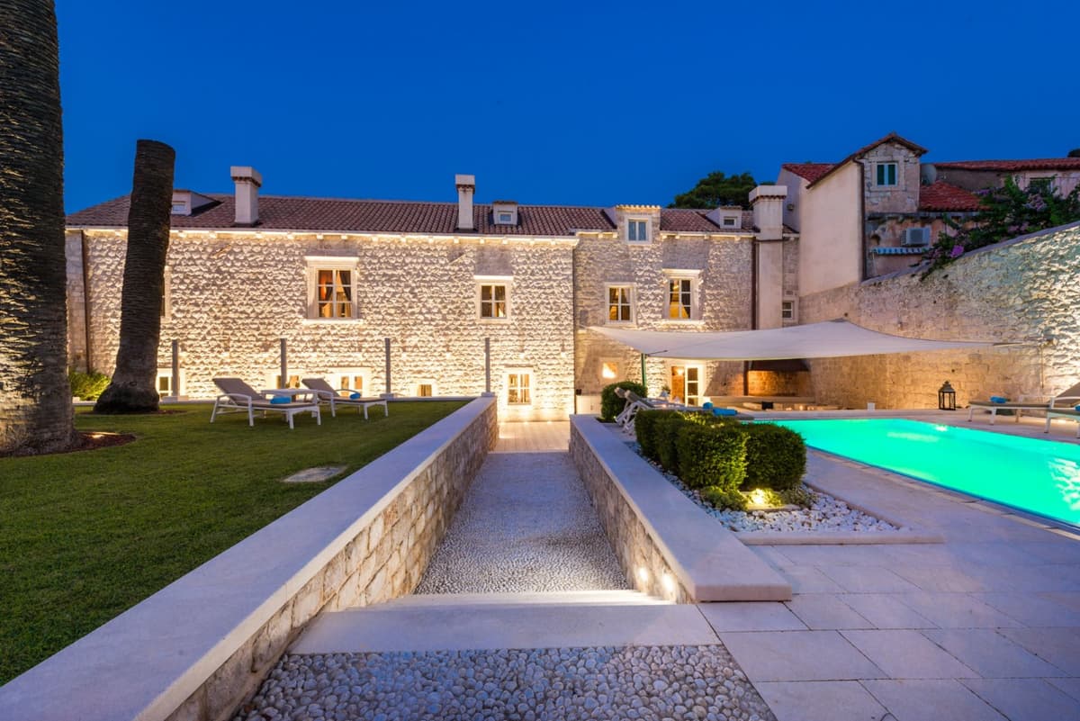 Villa Zaton — luxury villa photo 1