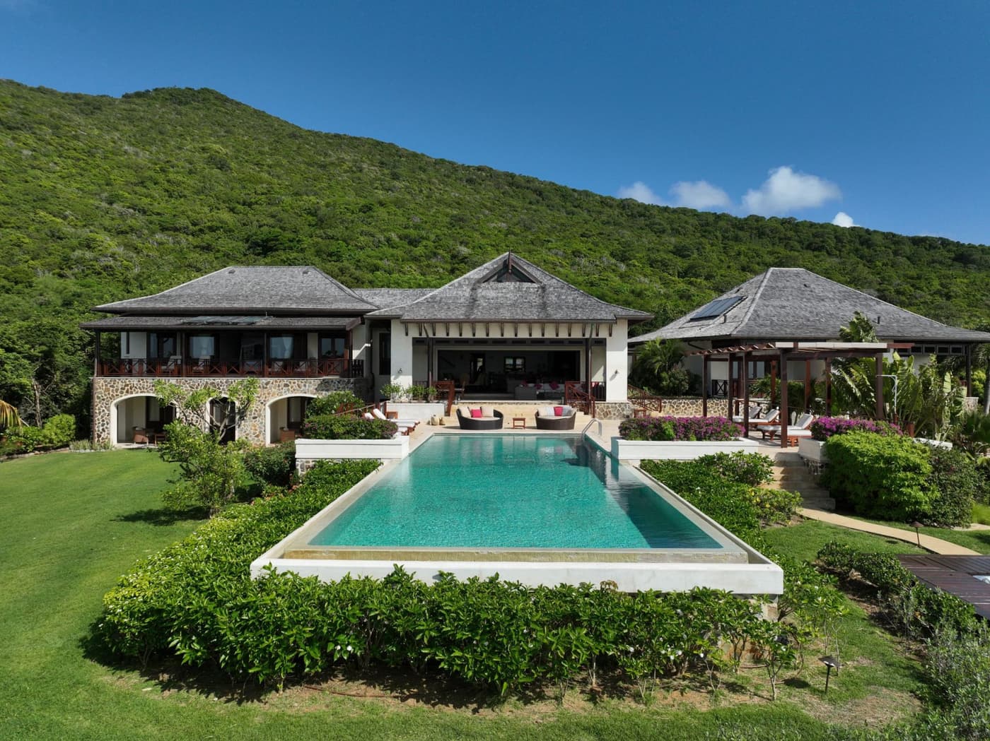 Villa Silver Turtle — luxury villa photo 2