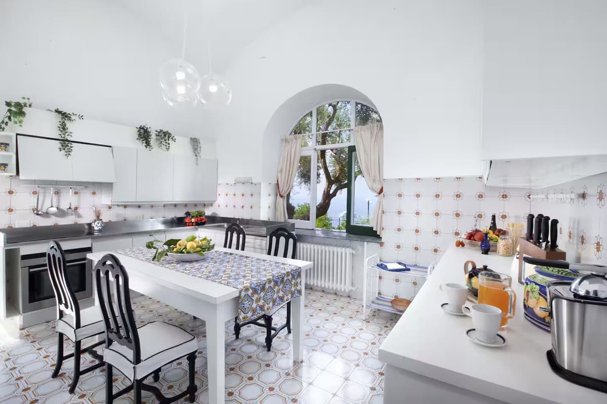 Villa Lo Scoglio — luxury villa photo 1