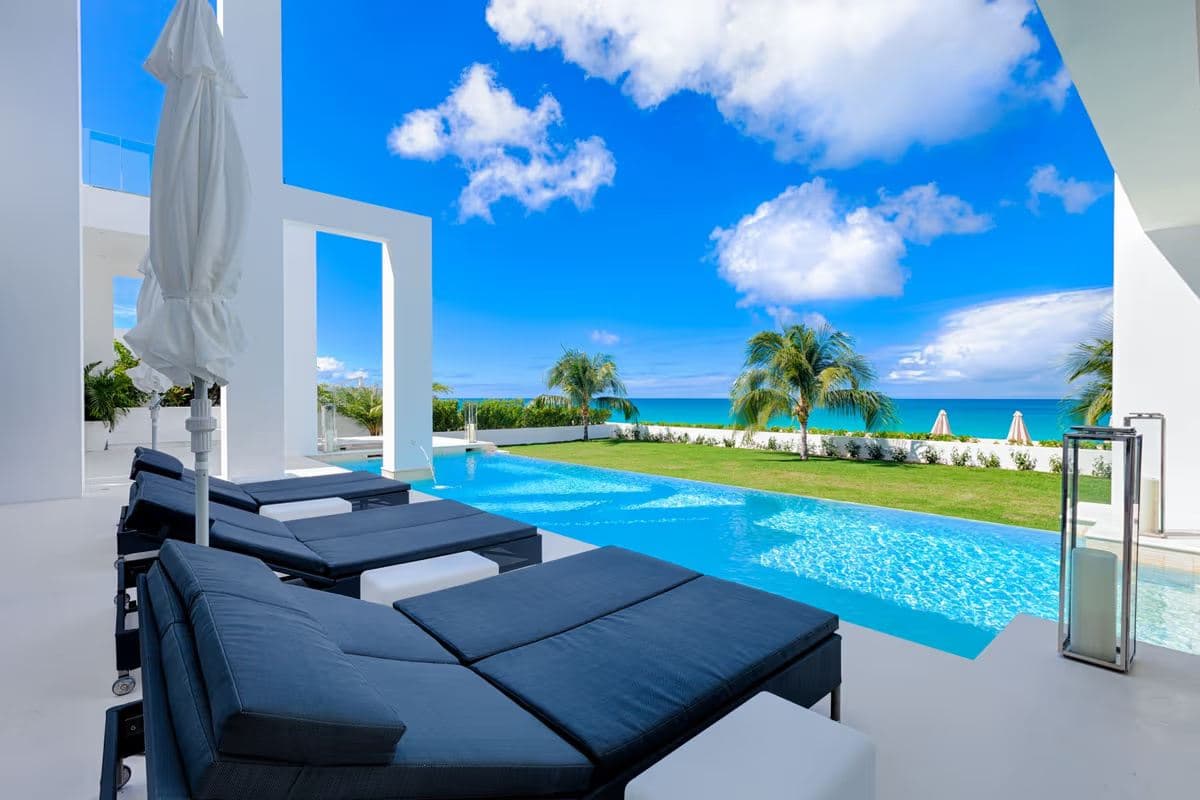 The Beach House — luxury villa photo 1