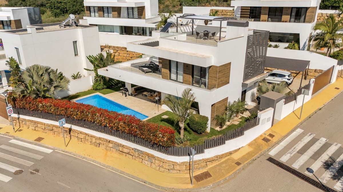 Villa Selwo — luxury villa photo 1