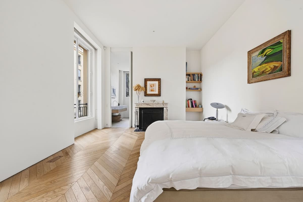 Salon Saint-Louis — luxury villa photo 2
