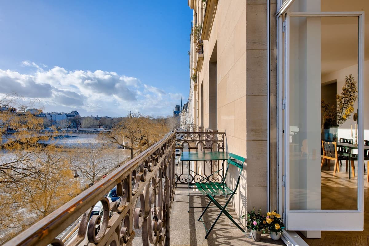 Salon Saint-Louis — luxury villa photo 32