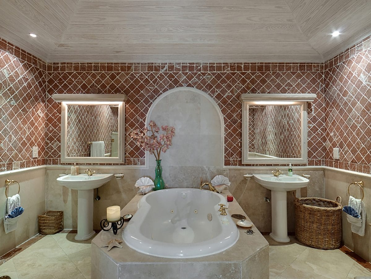 Old Trees 002, Azzurro — luxury villa photo 9