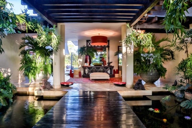 Palmas Elegance — luxury villa photo 1