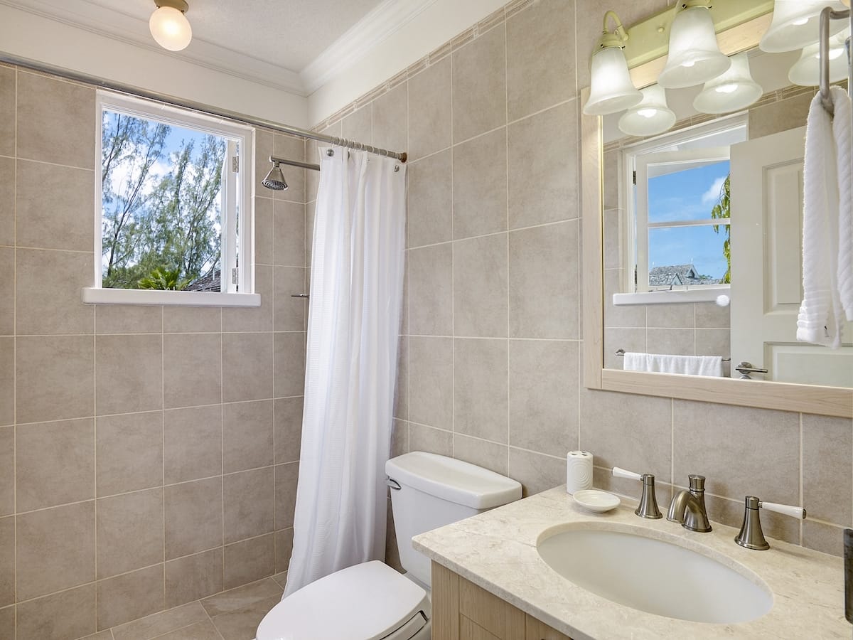 The Falls Townhouse 4 — luxury villa photo 10