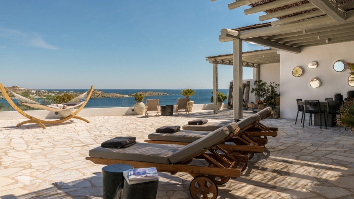 Villa Lilium — luxury villa photo 2