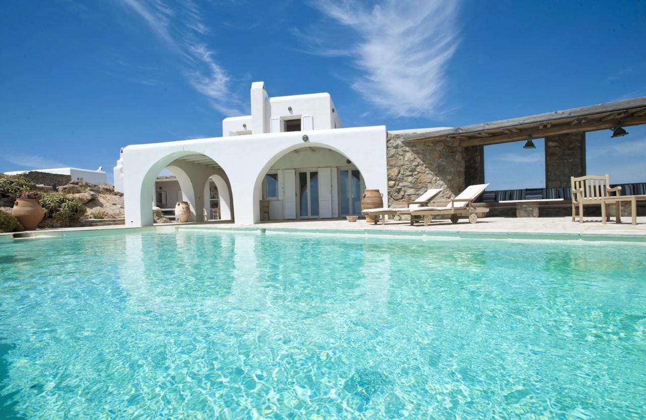 Villa Vol De Nuit — luxury villa photo 1