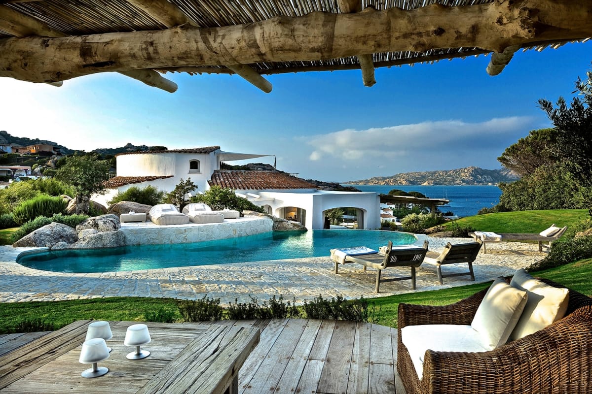 Villa Romance Lux - Image 1