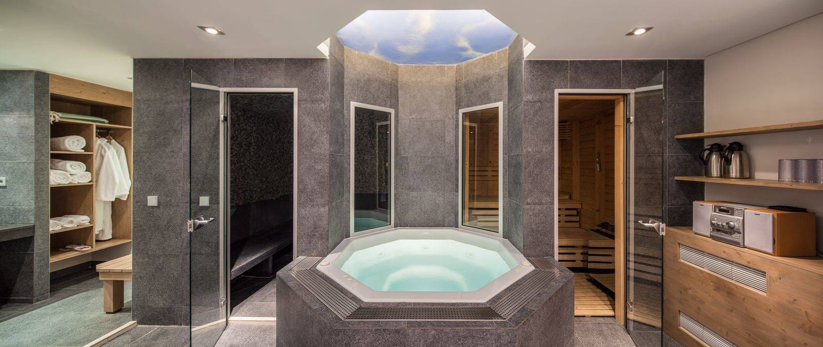 CHALET GREYSTONE — luxury villa photo 23