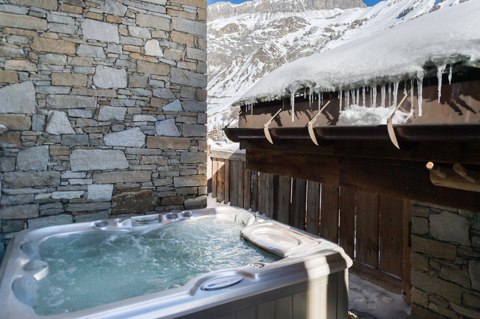 Chalet Tasna — luxury villa photo 1