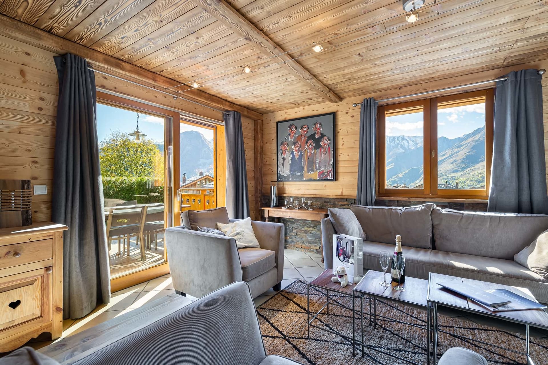 Chalet Roc de la Lune — luxury villa photo 2