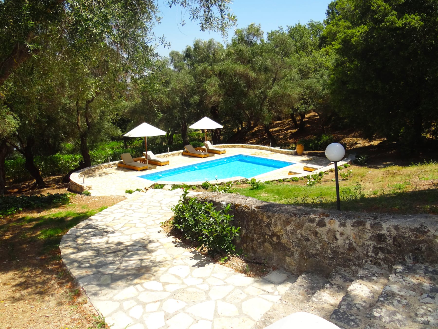 Cliff Villa — luxury villa photo 19