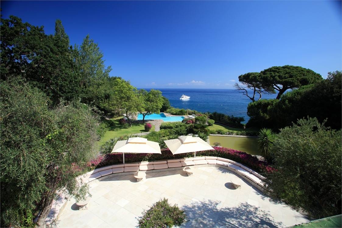 Villa Capricorno — luxury villa photo 1