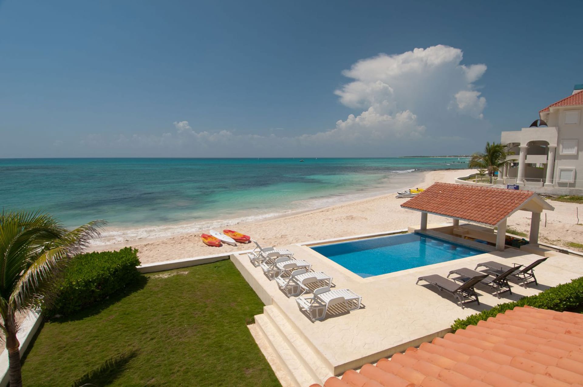 Villa Carolina — luxury villa photo 1